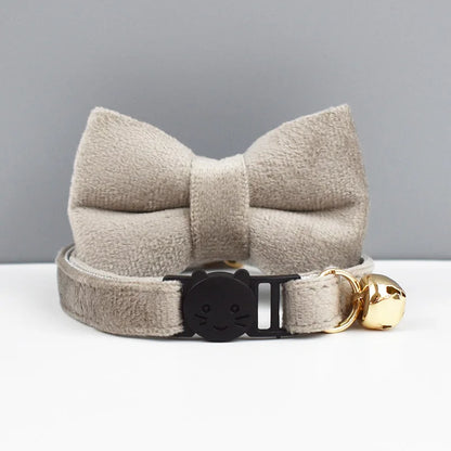 Fashion Pet Cat Collar Velvet Bowknot Kitten Collars with Bell Adjustable Safety Buckle Kitten Bow Tie Collar Pets Accessories