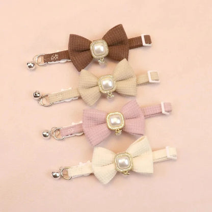 2024 New 20-35cm Adjustable Waffle Cat Collar Vintage Pearl Pendant Pet Collar Cute Bow Bell Small Dog Collar