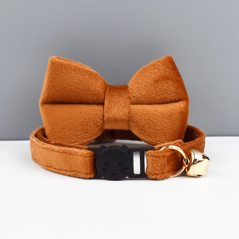 Fashion Pet Cat Collar Velvet Bowknot Kitten Collars with Bell Adjustable Safety Buckle Kitten Bow Tie Collar Pets Accessories