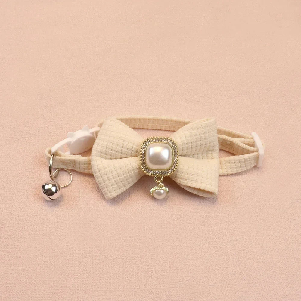 2024 New 20-35cm Adjustable Waffle Cat Collar Vintage Pearl Pendant Pet Collar Cute Bow Bell Small Dog Collar